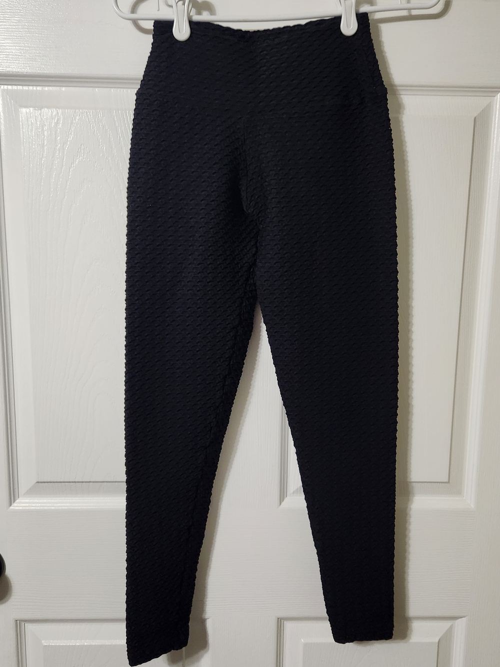 Booty by Brabants Black Coco Skin Textured Athletic Leggings